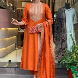PEENGAX Floral Yoke Design Round Neck Thread Work Kurta With Trousers And Dupatta-43