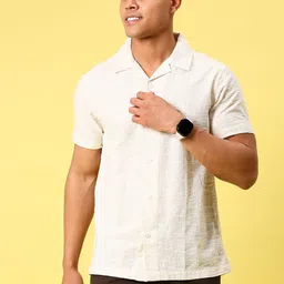 V-Mart Self Design Cutaway Collar Short Sleeves Cotton Shirt-picture-12