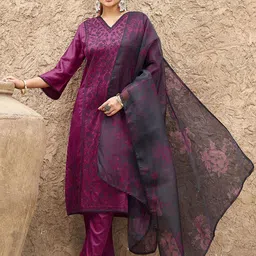 Tikhi Imli Women Floral Printed Kurta with Trousers & Dupatta-picture-13