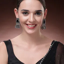 VESTIDO MODAS Silver-Plated Artificial Stones Studded Oxidised Contemporary Drop Earrings-image-62