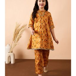 StyloBug Cotton Woven Three Fourth Sleeves Abstract Printed Gota Lace Embellished Kurti Pant Set - Yellow-picture-42
