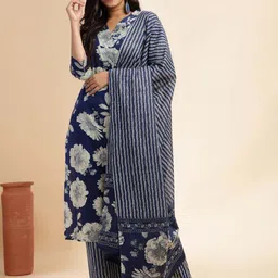 Vbuyz Women Floral Printed Cotton Kurta with Palazzo & Dupatta-picture-41