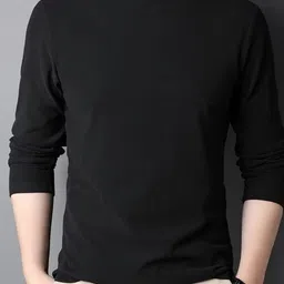 HERE&NOW Men Solid Round Neck Slim Fit T-shirt-image-9
