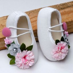 Daizy Floral Applique Detail Booties - White-image-51