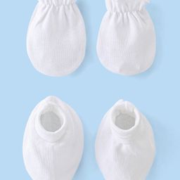 Babyhug 100% Cotton Solid Colour Mittens & Booties Set - White-image-10