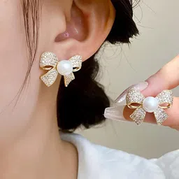 Lady Raiment Crystals Earrings-image-25