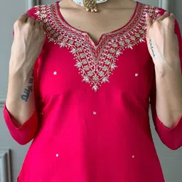 Anouk Floral Embroidered Sequinned Chanderi Silk Straight Kurta With Trousers & Dupatta image 3