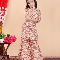 FlyFinns Three Fourth Sleeves Seamless Jaipuri Flower Printed & Mirror Work Embellished Kurta With Coordinating Gota Lace Detailed Sharara - Peach-image-20