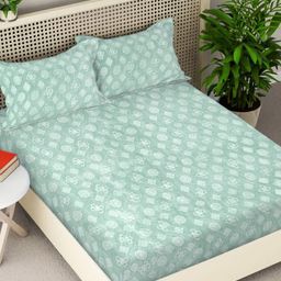Myntra Elegant Homes Green Printed Woollen 300 TC King Bedsheet Set 2.5 m x 2.25 m-image-6