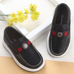 Cute Walk by Babyhug Slip On 3D Applique Loafers - Black-picture-27