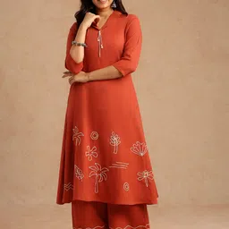Vbuyz Floral Embroidered Thread Work Kurta With Trousers-picture-43