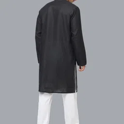 Arch element Men Thread Work Kurta image 3
