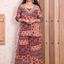 DEEBACO Printed V Neck Top With Palazzos Co-Ords-image-75