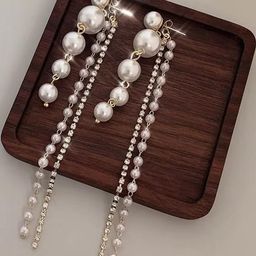 Tiso Contemporary Drop Pearls Earrings-image-80