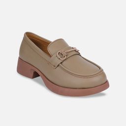 iD&U Women Textured Block Heel Round Toe Loafers-picture-3