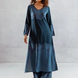 Nehamta Floral Printed V-Neck Sequinned Straight Kurta With Palazzos-picture-11