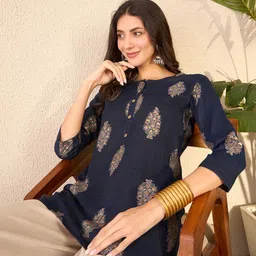 AHIKA Floral Print Top-image-15