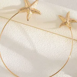 StyleCast x Revolte Gold-Plated Open Minimal Necklace-9