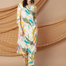 Melange by Lifestyle Women Floral Printed Regular Kurta with Palazzos-image-24