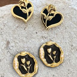 VAGHBHATT Set Of 2 Gold-Plated Heart Shaped Studs-3
