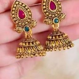 MADDY SPACE Set Of 4 Gold-Plated Artificial Stones Studded & Beaded Dome Shaped Jhumkas image 5