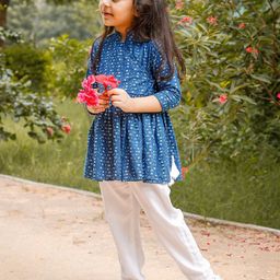 Thread & Button Girls Floral Printed Regular Pure Cotton Kurta with Trousers-picture-11