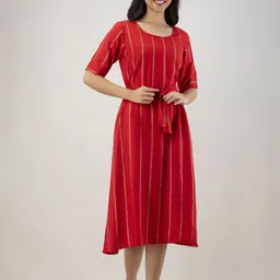 DMP EXPORT Women Striped Thread Work Handloom Kurta-picture-31