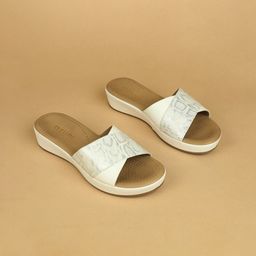 Ozuri Printed Flatform Sandals-32