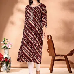 KUNDAN FAB Striped Mirror Work Round Neck Cotton Straight Kurta-47