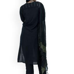 Silselah Women Printed Regular Kurta with Trousers & With Dupatta image 4