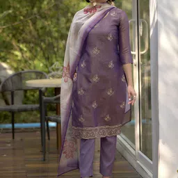 Women Floral Printed Kurta with Trousers & Dupatta-picture-51