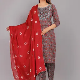 OH MI DIOS Floral Printed Round Neck Cotton Straight Kurta With Trousers & Dupatta-picture-19