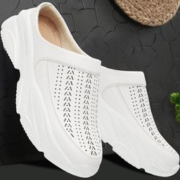 Antox Women White Casual Shoes-20