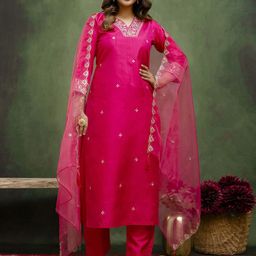 VredeVogel Women Ethnic Motifs Embroidered Regular Sequinned Kurta with Trousers Dupatta-picture-18