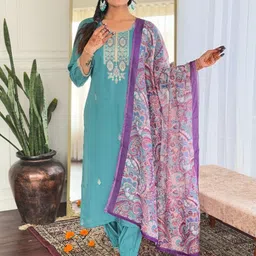 Moda Rapido Paisley Embroidered Thread Work Chanderi Silk Kurta With Trousers & Dupatta-picture-57