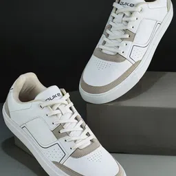 Duke Men Perforations Round Toe Sneakers-picture-3