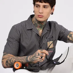 Eszett Chai Checked Cuban Collar Cotton Shirt-image-5