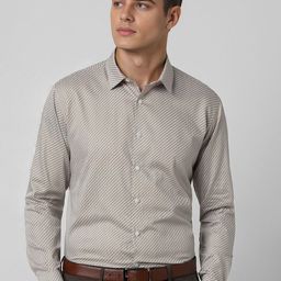 V Dot Men Spread Collar Geometric Printed Cotton Slim Fit Formal Shirt-image-4