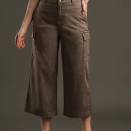 Globus Women Relaxed Mid-Rise Loose Fit Trousers-picture-42