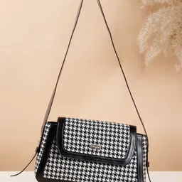 Berrylush Structured Sling Bag-54