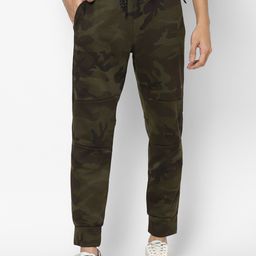 AMERICAN EAGLE OUTFITTERS Men Green Camouflage Printed Joggers-image-47