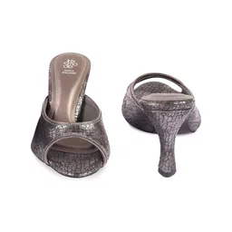 Tresmode Textured Open Toe Slim Heels image 4