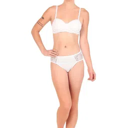 VONZO Bra Medium Coverage Underwired Lightly Padded image 2