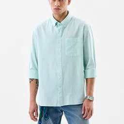 Snitch Men Classic Fit Vertical Striped Button-Down Collar Casual Shirt-image-87