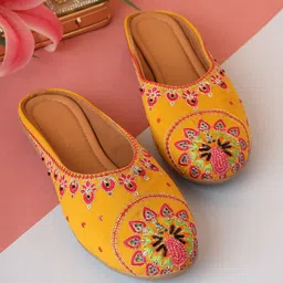Pairs4U Women Embellished Embroidered Round Toe Ethnic Mojaris Flats-image-52