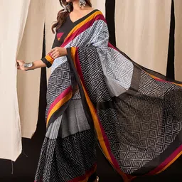 BerMondsey Geometric Printed Pure Cotton Block Print Saree with Blouse Piece-picture-6