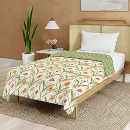URBAN SPACE White & Green Floral Printed Malmal Cotton 90 GSM AC Room Single Bed Dohar-94