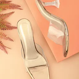 XE Looks Block Sandals-picture-19