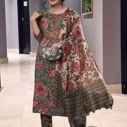 Aaghnya Women Viscose Rayon Printed Kurta Sets-image-79