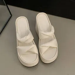 GLO GLAMP Wedge Sandals-35